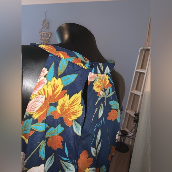 Host Pick 🌻 SES halter neck mini dress - Picture 6 of 10